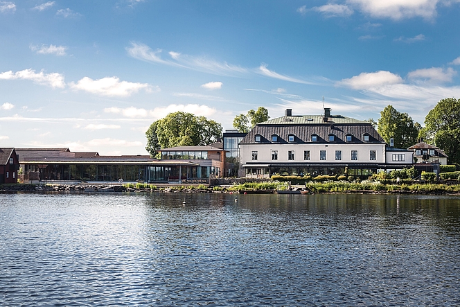 Hooks Herrgård med utsikt till Hokasjöen