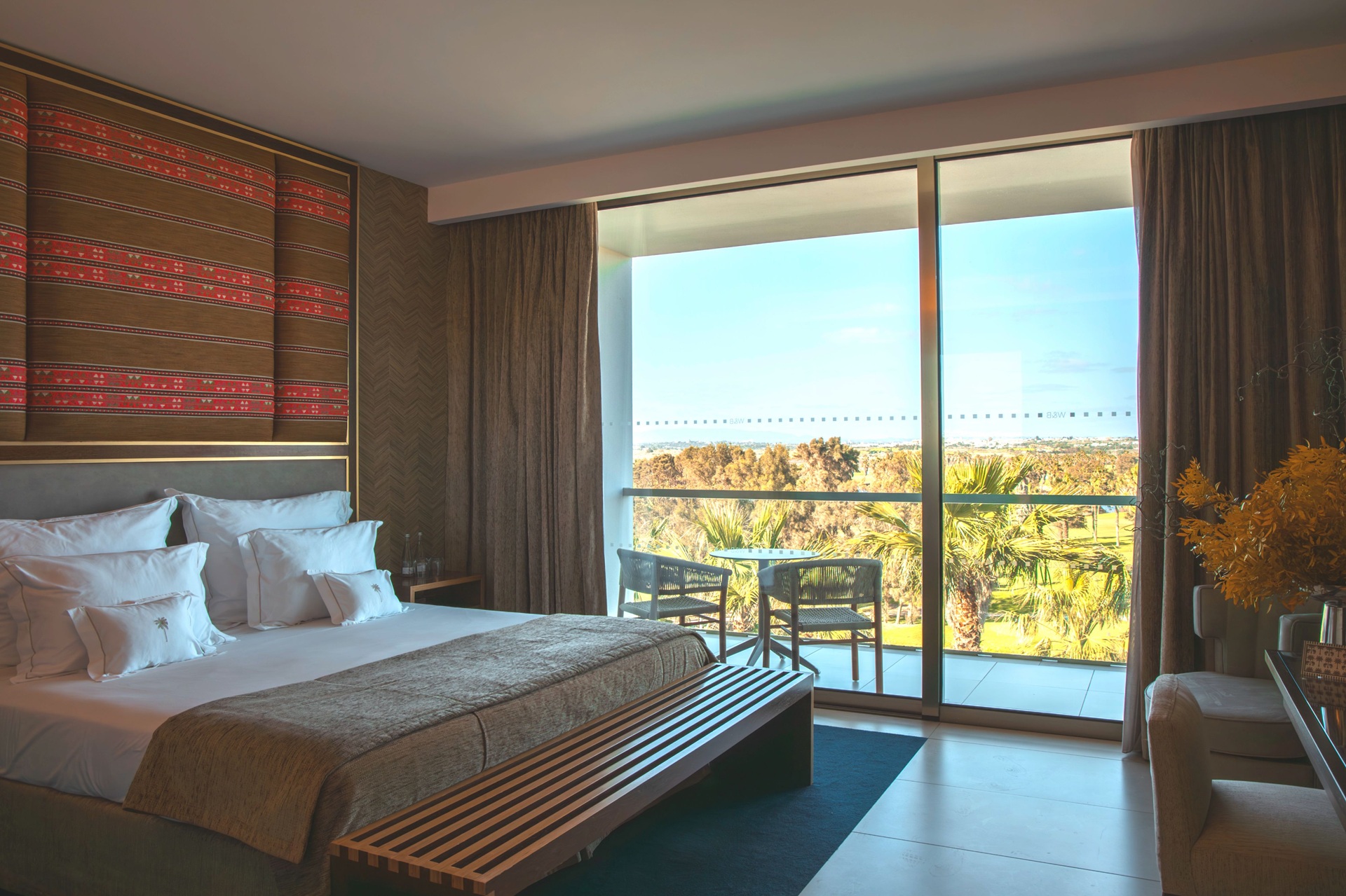 Wine & Books by the Sea